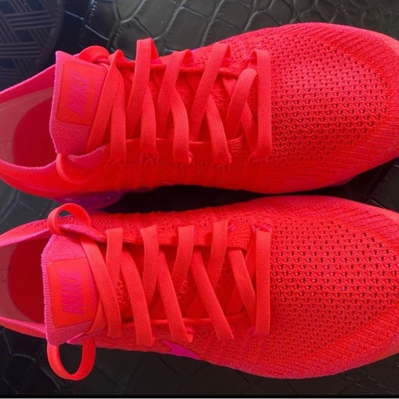 Nike Vapormax Hyper Punch - Picture 3 of 7